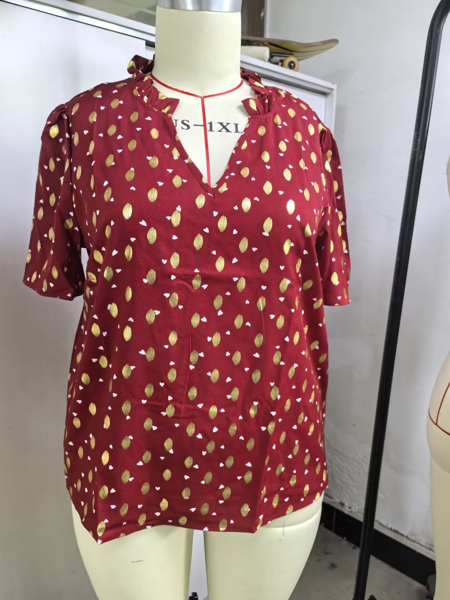 Plus Size Loose Fitting Casual T shirt Women V neck Short Sleeve Office Top