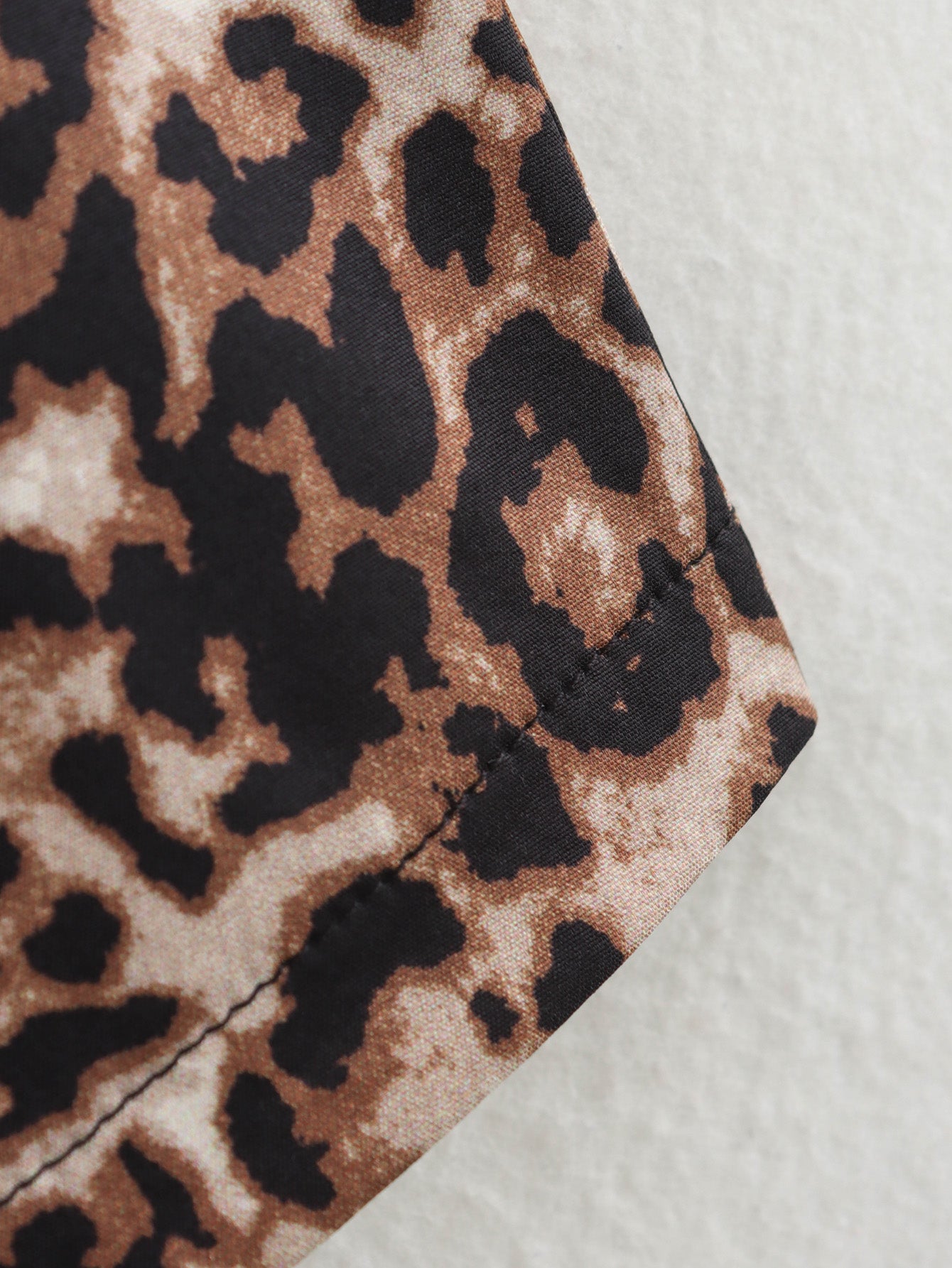 Spring round Neck Single Breasted Leopard Print Vest Vest Top Women
