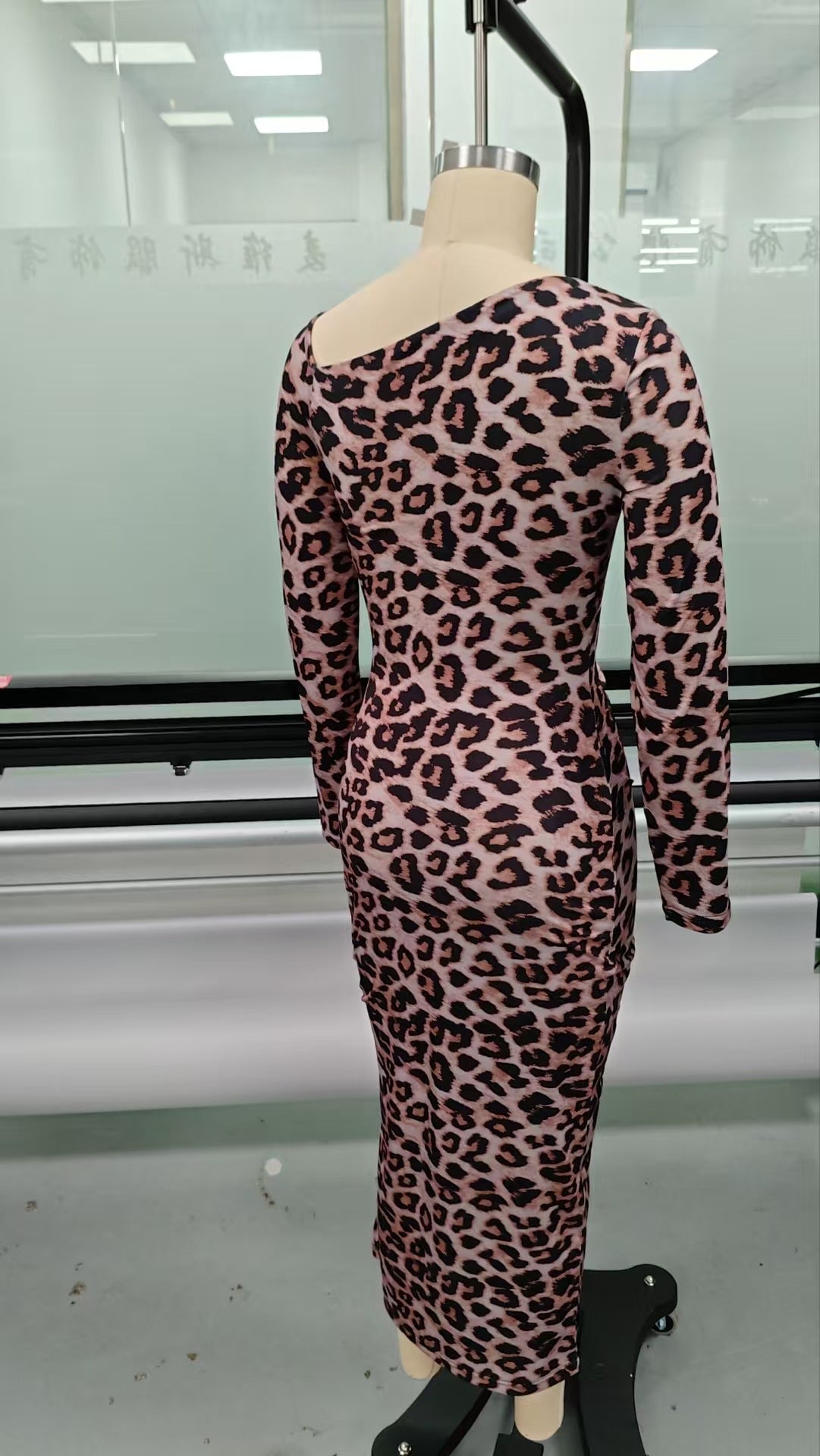 Leopard Print Dress Autumn Winter Sexy Slim Hip Sexy Long Sleeve Inner Wear Office