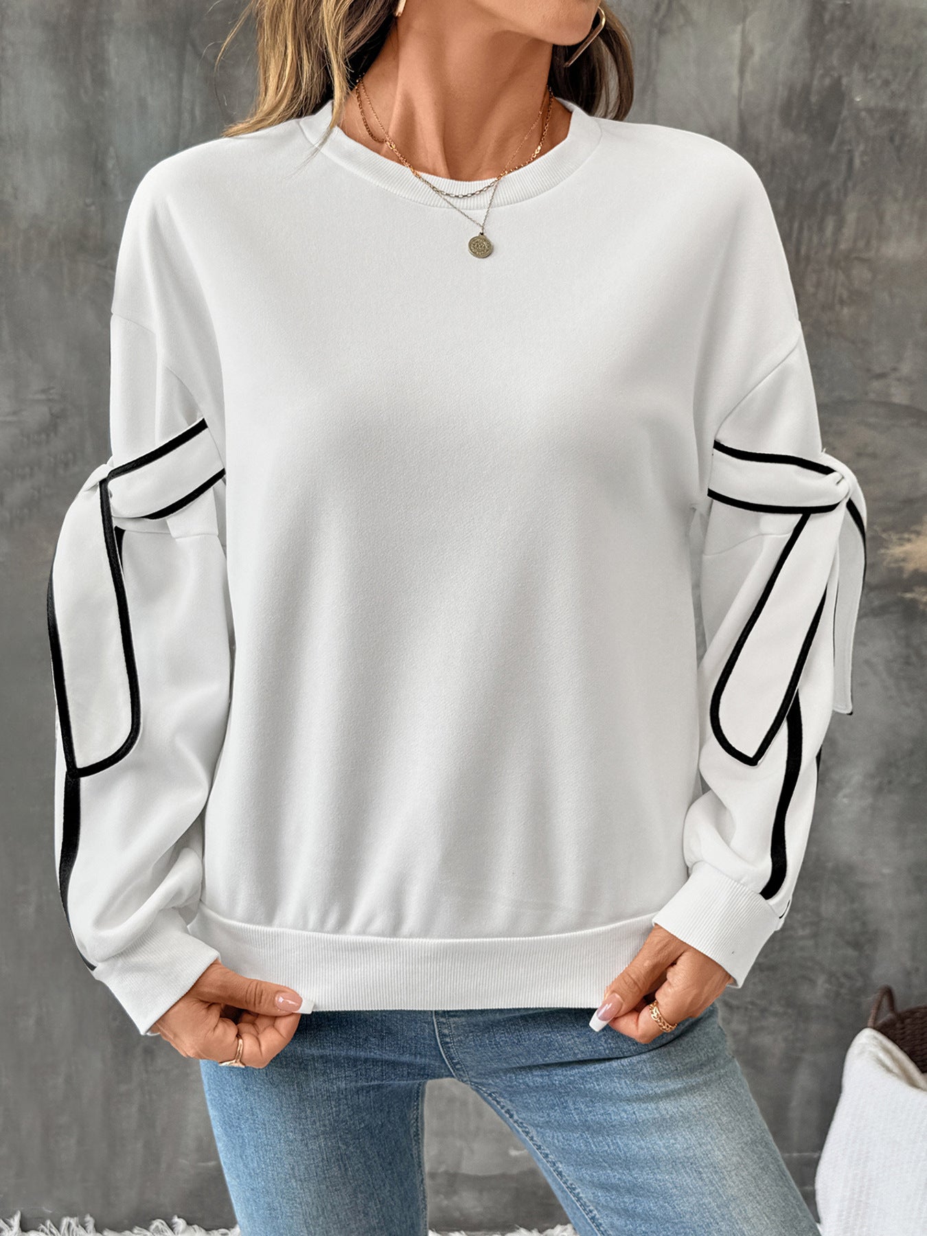 Autumn Contrast Color Three Dimensional Bow round Neck Long Sleeve Pullover Hoodie Women