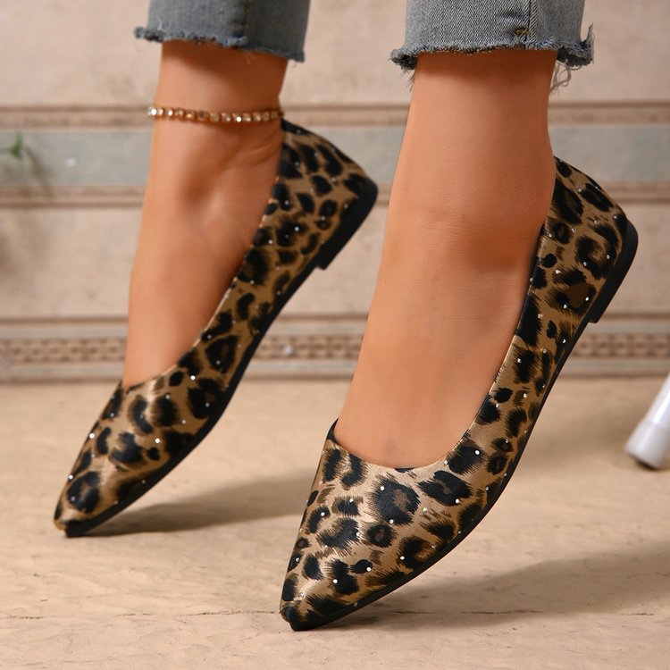 Leopard Print Shallow Mouth Flat Pumps Women Four Seasons All Matching Pointed Toe Rhinestone Lazy Work Shoes
