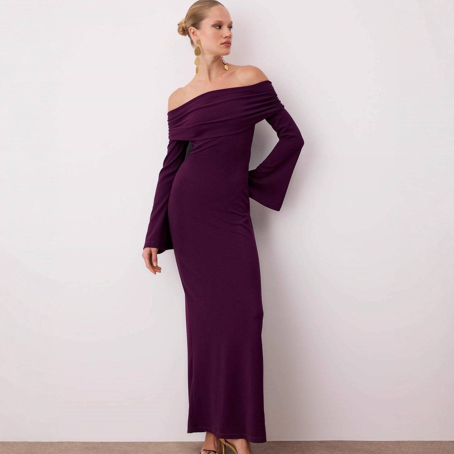 Maxi Dress Women Sexy Solid Color off Shoulder Pleated Long Sleeve Autumn Dress Women