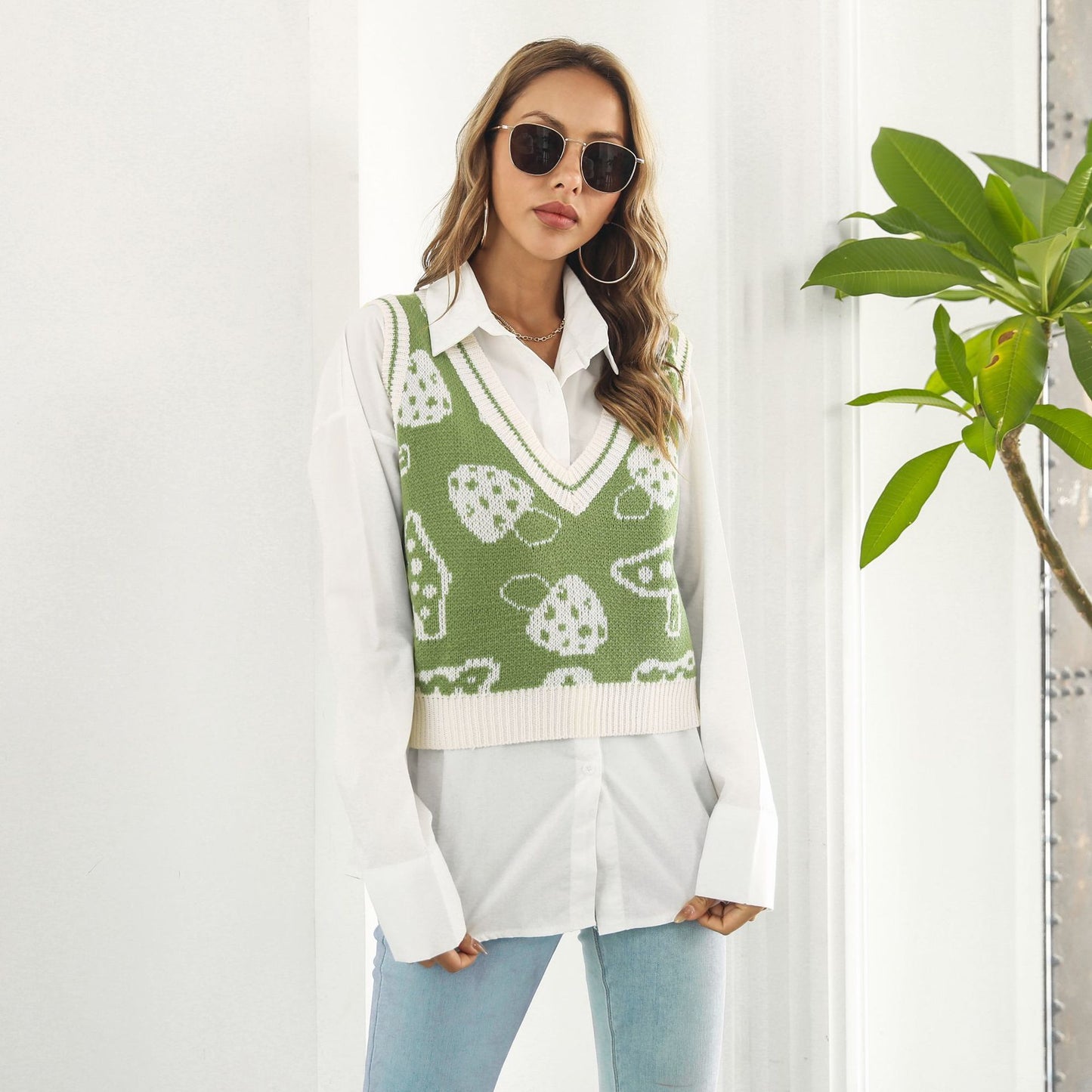 Preppy Cute Mushroom Jacquard Vest Sweater Women Vest Autumn Winter Knitwear Sweater