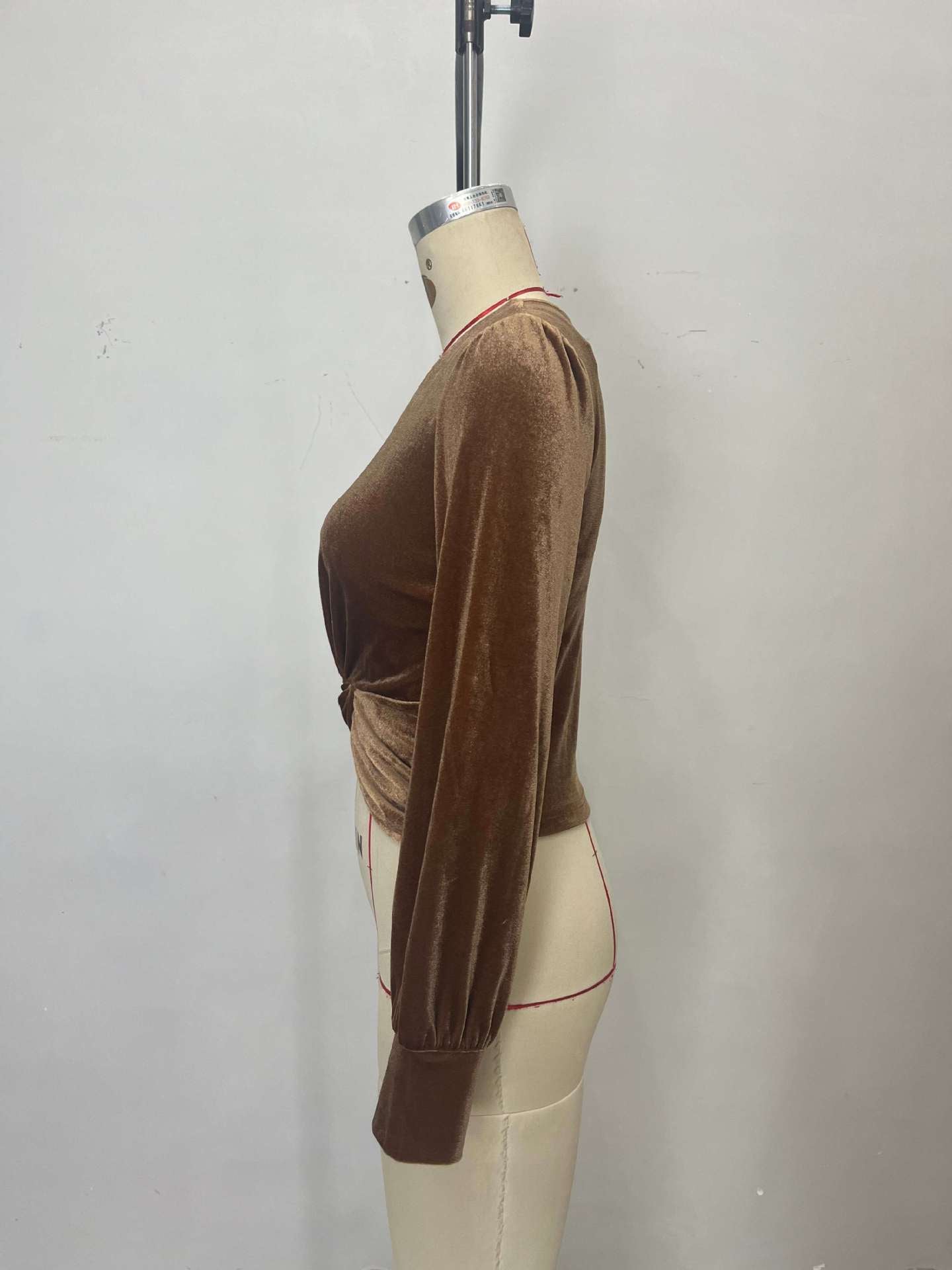 Autumn High Grade Velvet French Chic Waist Twist Design Tight Waist Long Sleeved Shirt Top