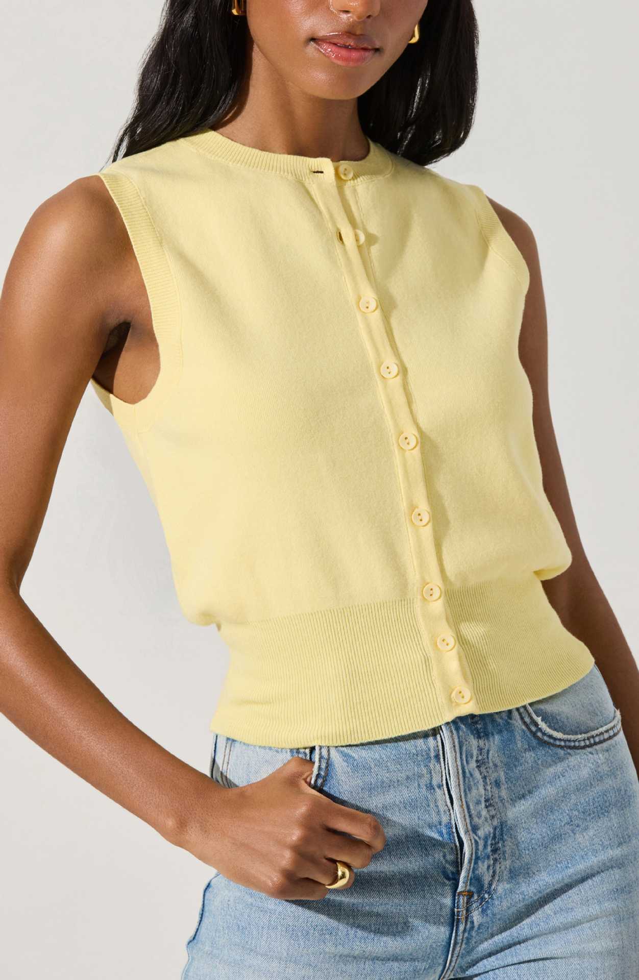 Summer Knitted Top Women Sexy Sleeveless Outer Wear Button Vest Jacket Women