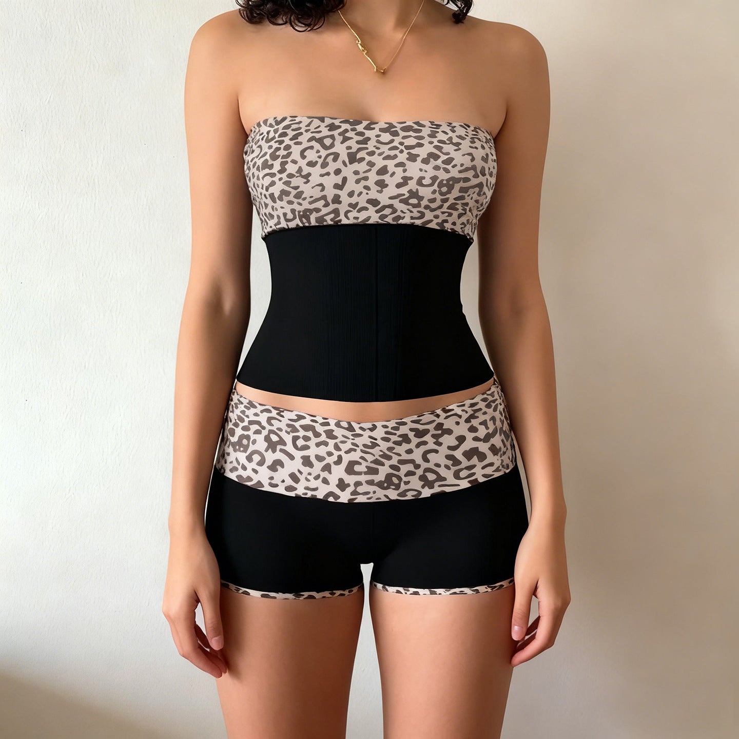 Sexy Women Wear Leopard Splicing Casual Tube Top Shorts Set Slimming Top Hip Boxer Shorts Two Piece Set