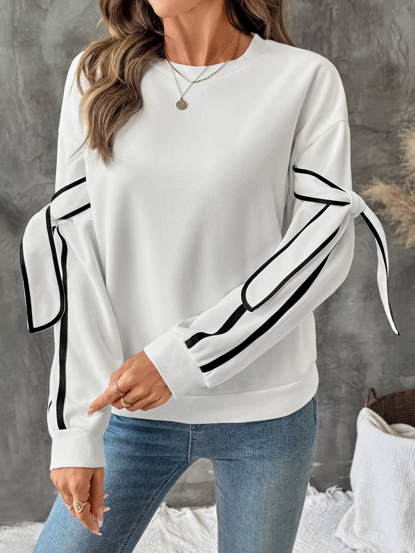 Autumn Contrast Color Three Dimensional Bow round Neck Long Sleeve Pullover Hoodie Women