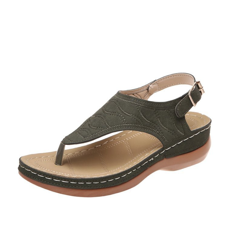 Southeast Asian Buckle Platform Sandals Women Retro Roman Flip Toe Embroidered Beach Slippers