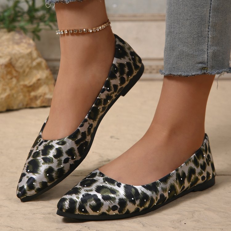 Leopard Print Shallow Mouth Flat Pumps Women Four Seasons All Matching Pointed Toe Rhinestone Lazy Work Shoes