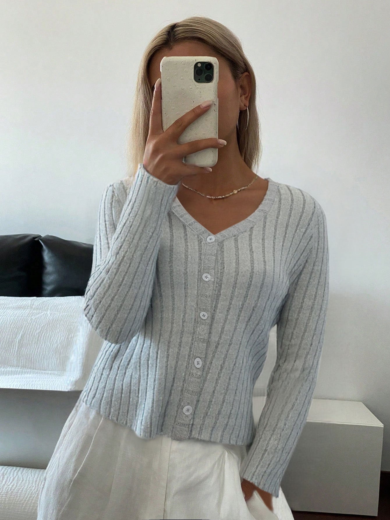 Autumn Popular Design Casual Single Breasted Long Sleeve Short Knitwear Autumn Winter Slim Top
