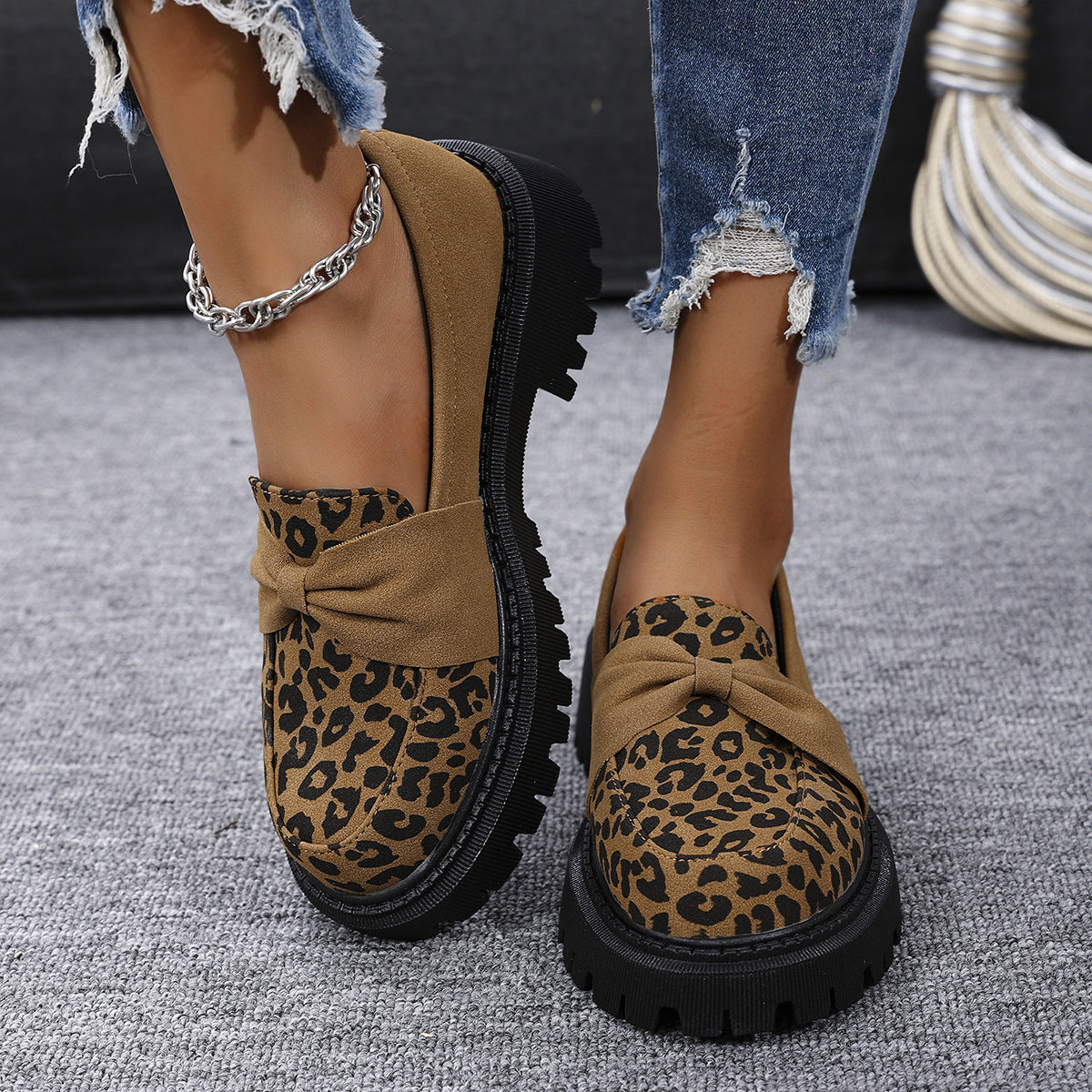 Leopard Print Color Matching Platform Shoes Women Retro Mid Mouth Slip on Loafers