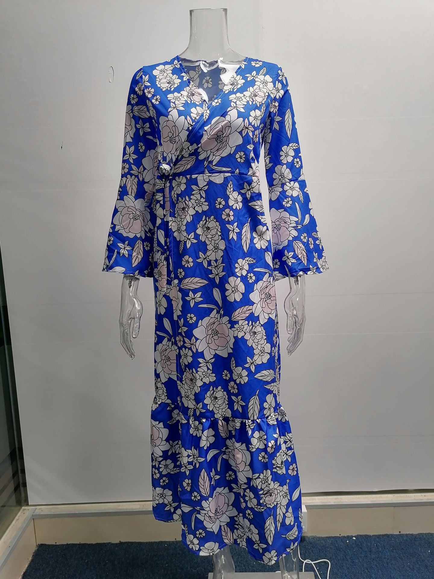 Autumn Winter Long Sleeve Tied V-neck Printed Dress Women Clothing Plus Size