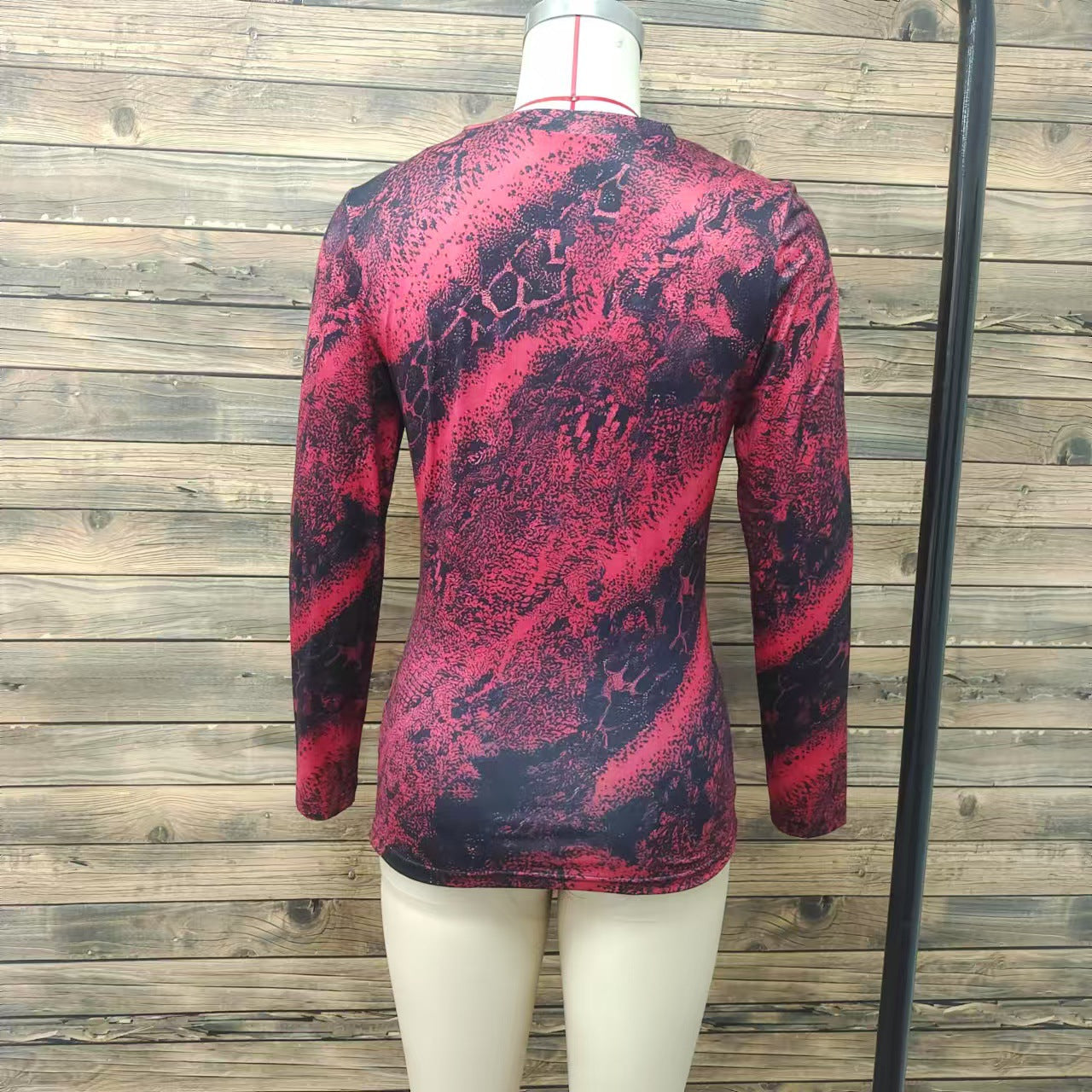 Women Autumn Long Sleeve Leopard Print Slim Fit Top round Neck Women Clothing