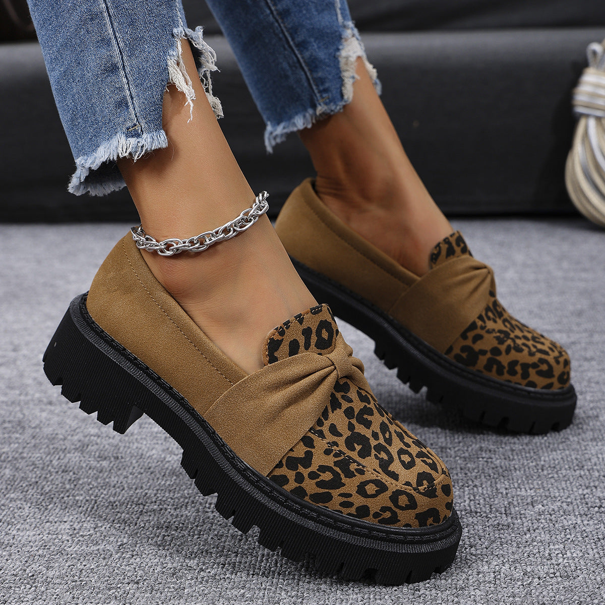 Leopard Print Color Matching Platform Shoes Women Retro Mid Mouth Slip on Loafers