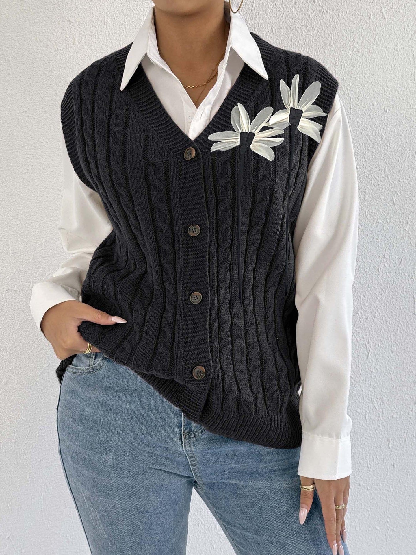 Women Knitted Cardigan Autumn Winter Women Clothing Casual Outerwear Vest Twist Woven Sweater Three Dimensional Floral Stitching Vest