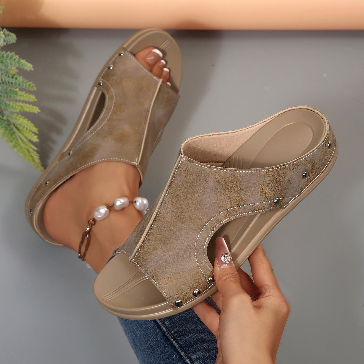 Rivet Hollow Out Cutout out Platform Slippers Women Outer Wear round Toe Fish Mouth Mid Heel Beach Slippers