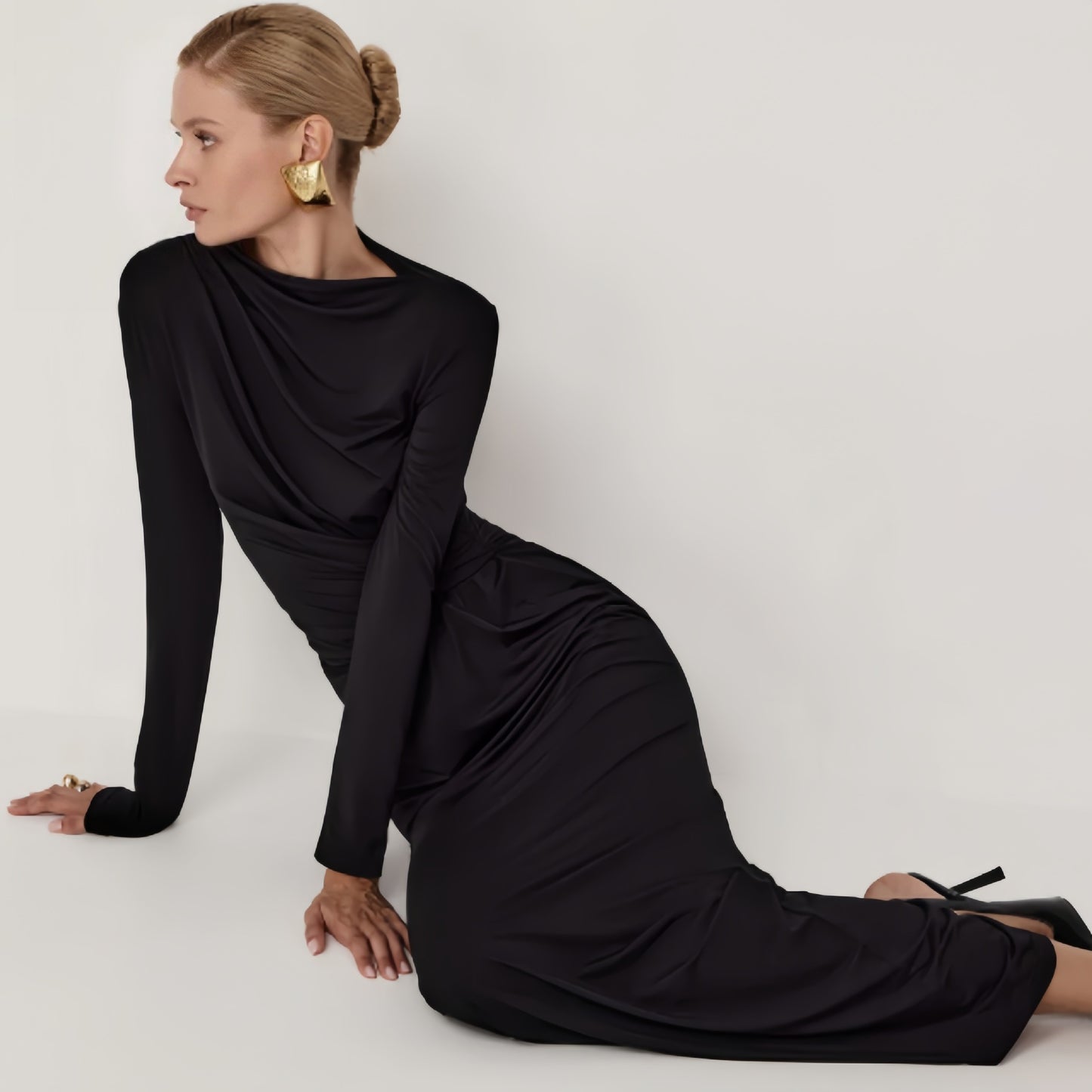 Autumn Women Long Sleeve Fitted Waist Pleated Slim Maxi Dress