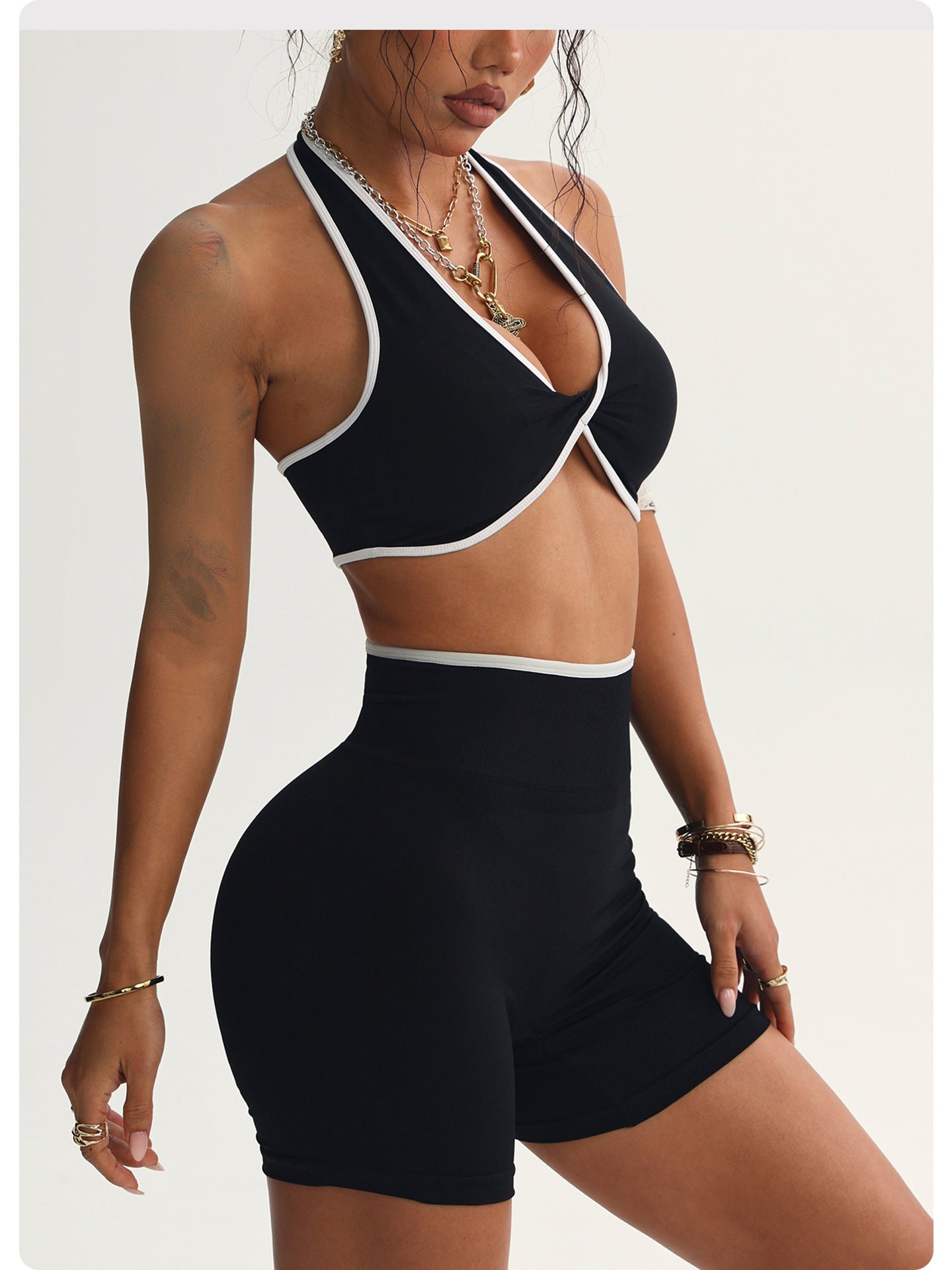 Seamless Yoga Two Piece Sets Women Contrast Color Twist Gathered Yoga Bra Running Fitness Top Yoga Shorts