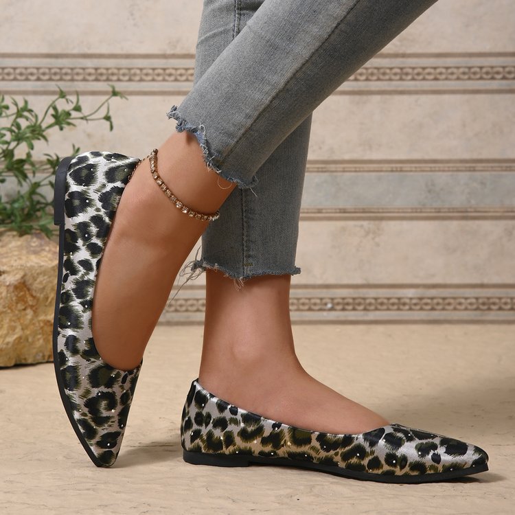 Leopard Print Shallow Mouth Flat Pumps Women Four Seasons All Matching Pointed Toe Rhinestone Lazy Work Shoes